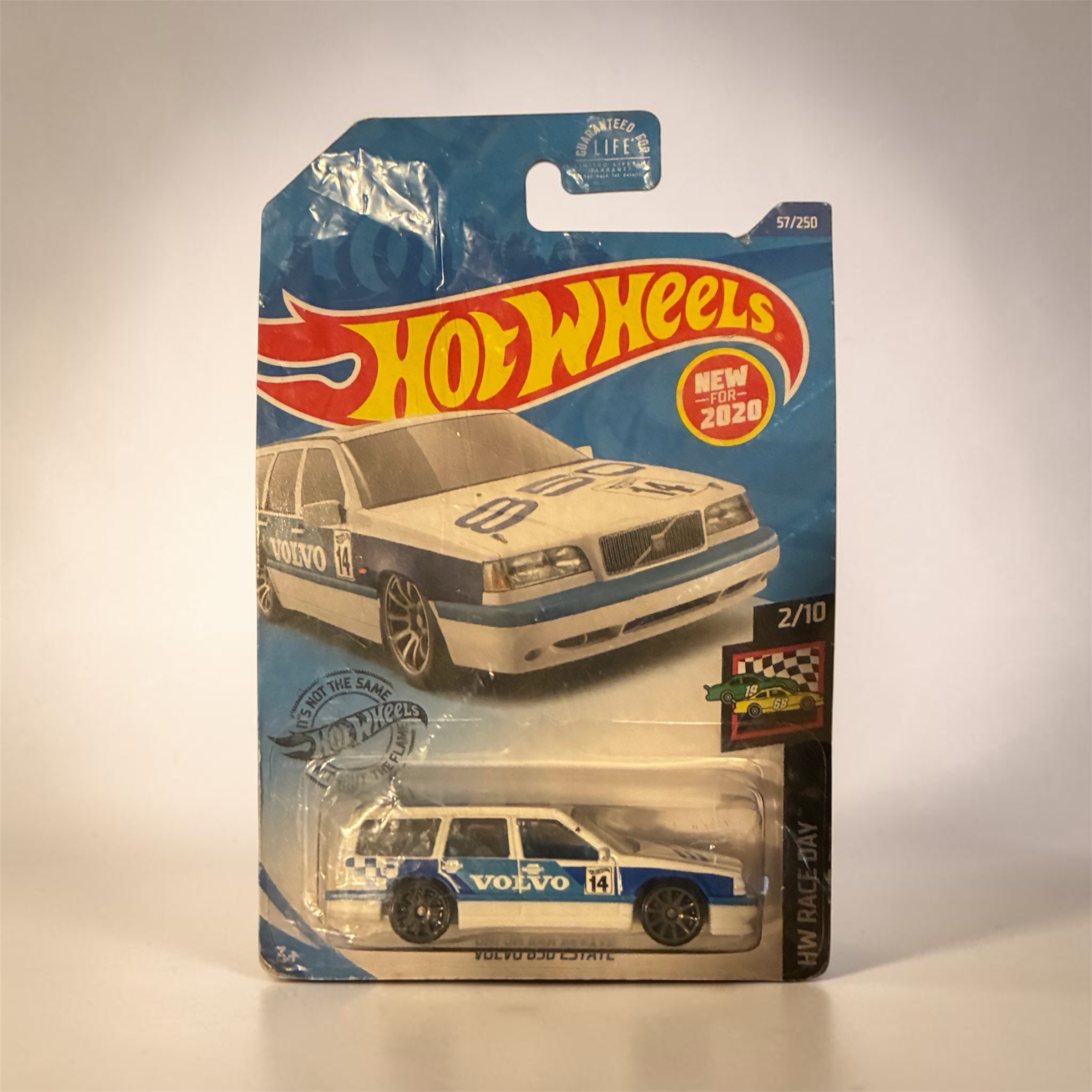 Hot Wheels Volvo 850 Estate